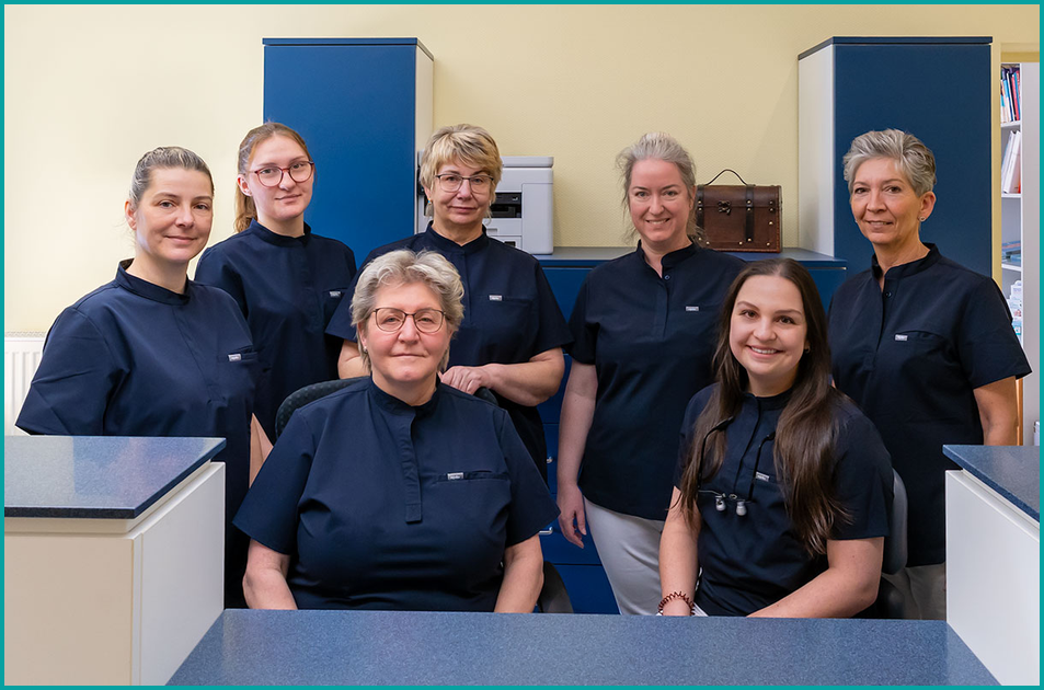 Alle Mitarbeiterinnen der Zahnärztin Brehmer Prenzlau
